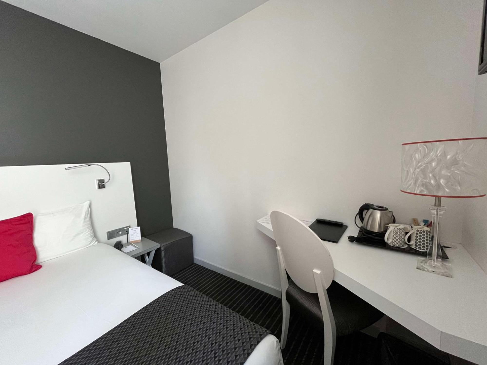 Western Château Hotel 3*